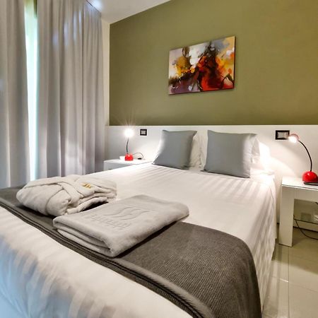 Monaco Suites Hotel Lignano Sabbiadoro Pokój zdjęcie