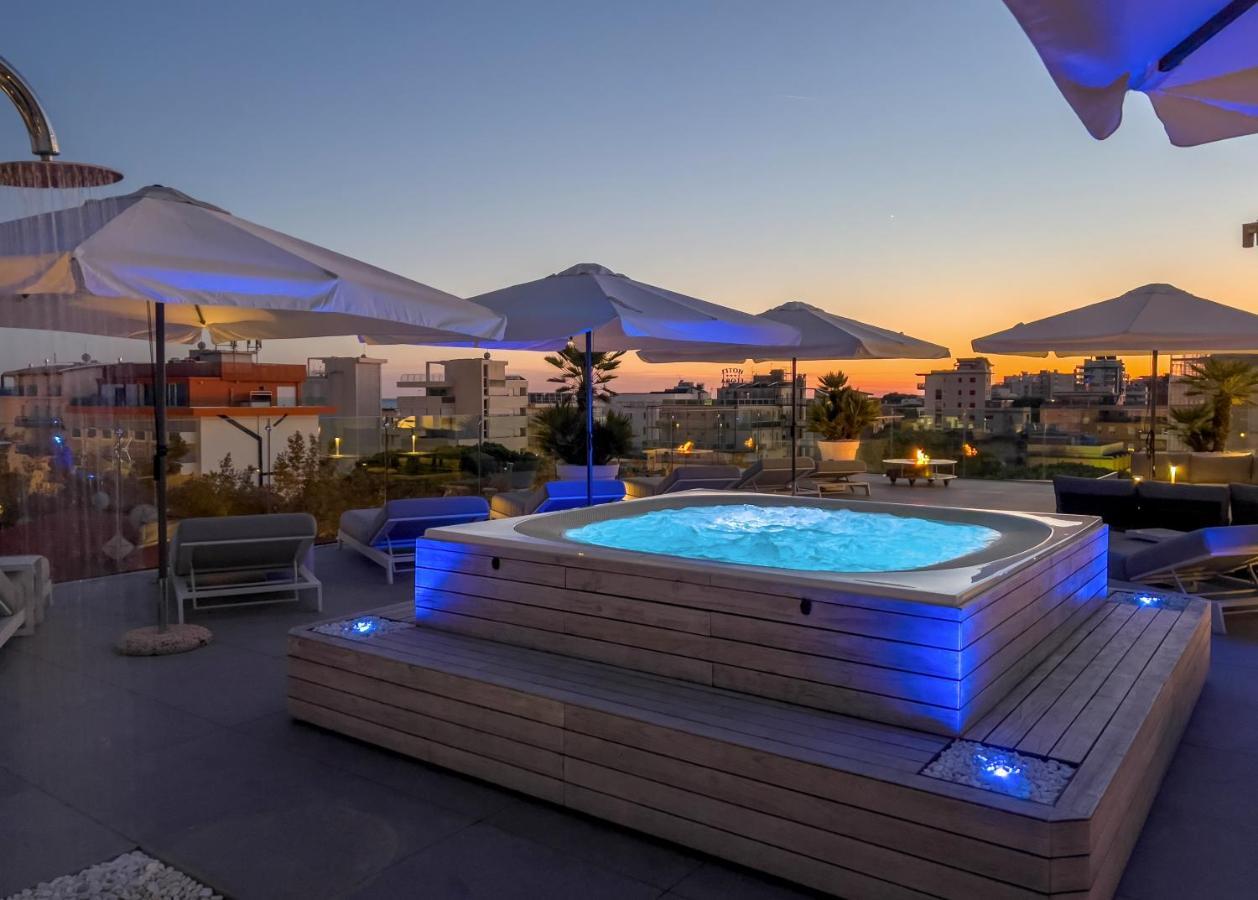 Monaco Suites Hotel Lignano Sabbiadoro Zewnętrze zdjęcie
