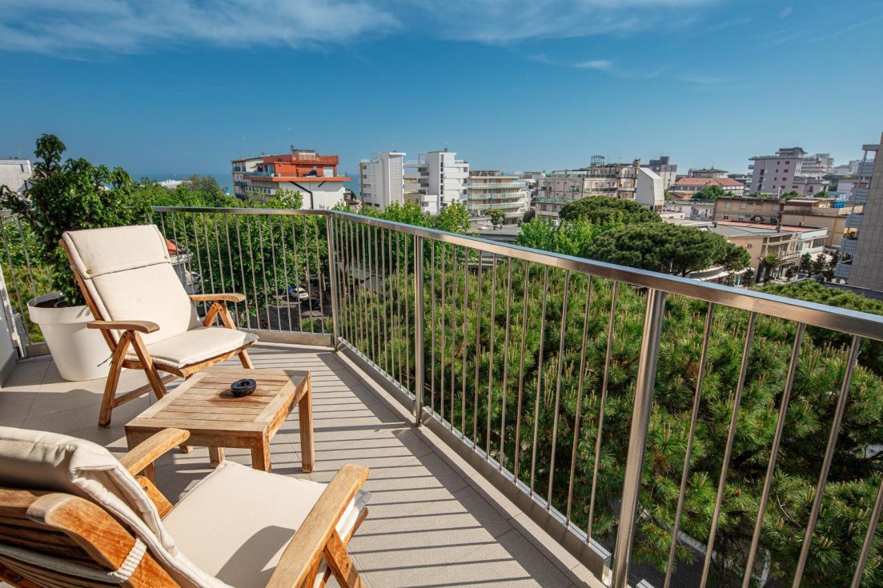 Monaco Suites Hotel Lignano Sabbiadoro Zewnętrze zdjęcie