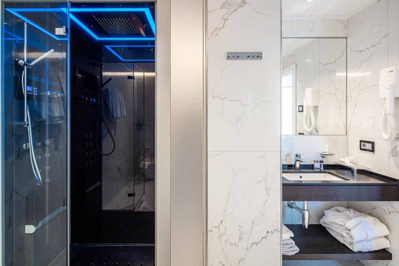Monaco Suites Hotel Lignano Sabbiadoro Zewnętrze zdjęcie