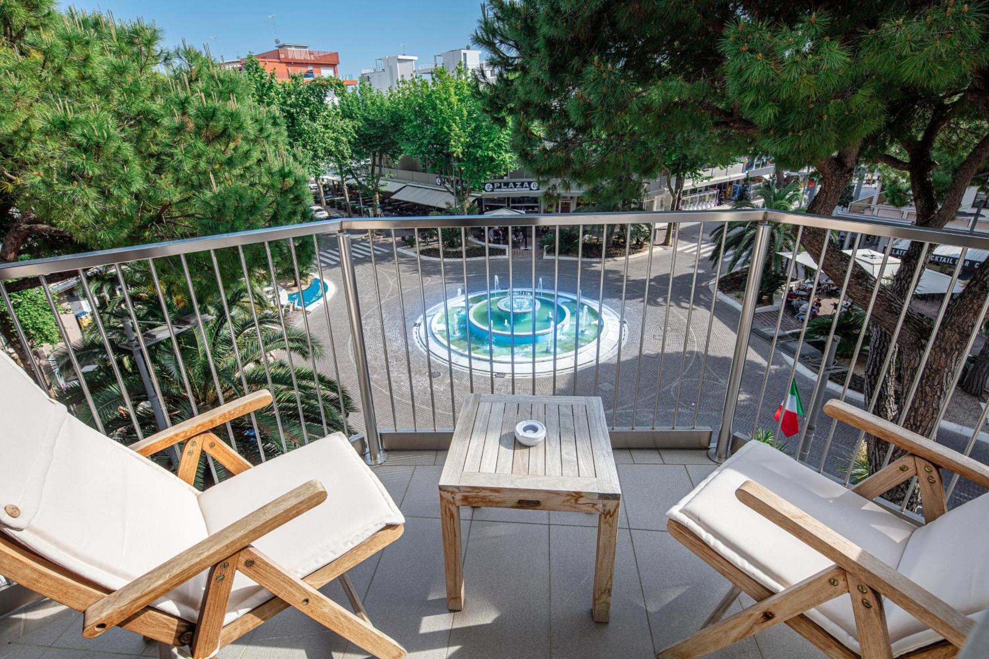 Monaco Suites Hotel Lignano Sabbiadoro Pokój zdjęcie